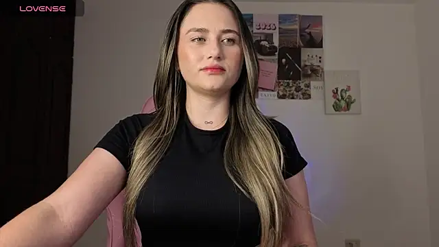 Veronika  Winslow  online show from April 24, 2026, 6:27 am