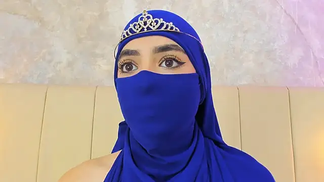 nayiraa  online show from April 7, 2026, 11:43 am