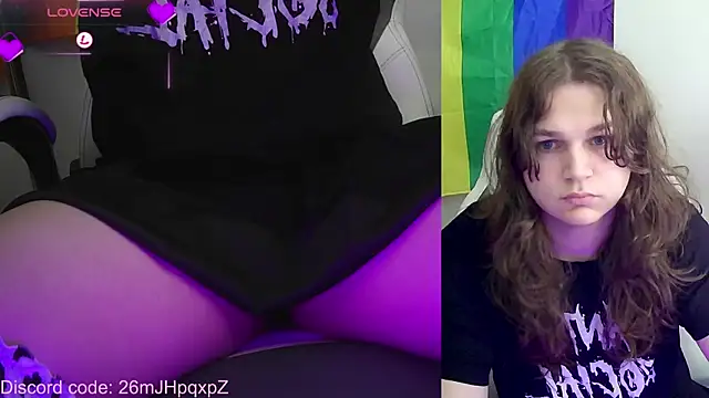 Snapshot of Elli-Ixby chatting on September 26, 2025, 2:43 pm Elli-Ixby online show from September 26, 2025, 2:43 pm