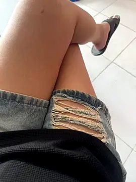 Snapshot of sharon-Hanna chatting on November 13, 2025, 1:26 am sharon-Hanna online show from November 13, 2025, 1:26 am