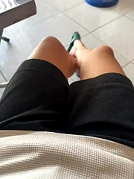 Snapshot of sharon-Hanna chatting on November 19, 2025, 1:16 am sharon-Hanna online show from November 19, 2025, 1:16 am