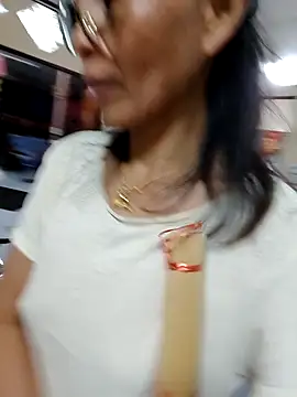 Mama Eva 1 online show from February 20, 2026, 11:05 pm