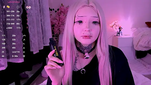 Snapshot of Lein_Bone chatting on February 22, 2026, 12:12 am Lein Bone online show from February 22, 2026, 12:12 am