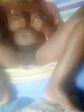 Snapshot of Pretty_Doll17 chatting on September 15, 2025, 12:54 am Pretty Doll17 online show from September 15, 2025, 12:54 am