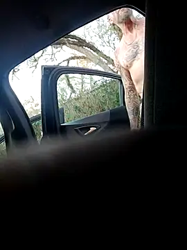 ShawnandDani7074 online show from March 1, 2026, 11:07 pm