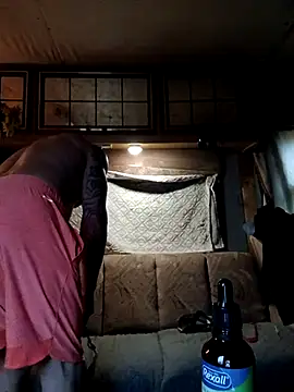 Snapshot of ShawnandDani7074 chatting on March 5, 2026, 10:17 pm ShawnandDani7074 online show from March 5, 2026, 10:17 pm