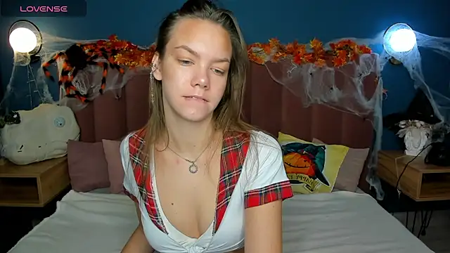 Snapshot of Vickie_Smith chatting on October 29, 2025, 1:30 am Vickie Smith online show from October 29, 2025, 1:30 am