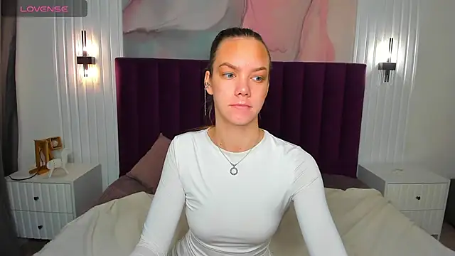 Snapshot of Vickie_Smith chatting on November 17, 2025, 12:49 am Vickie Smith online show from November 17, 2025, 12:49 am