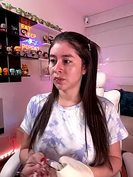 Sharon 07 online show from December 13, 2025, 11:32 pm