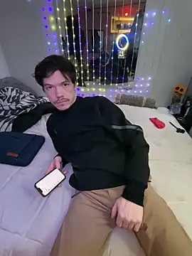 Snapshot of SalemStratton chatting on January 6, 2026, 9:29 pm SalemStratton online show from January 6, 2026, 9:29 pm