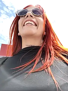 Alis xxx online show from February 18, 2026, 7:21 pm