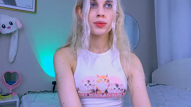 Snapshot of carmen_crybaby chatting on September 20, 2025, 5:36 pm carmen crybaby online show from September 20, 2025, 5:36 pm