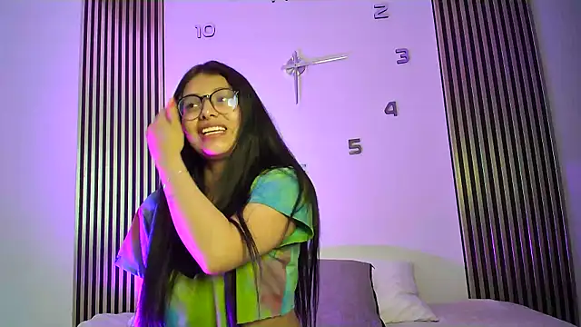 --MiaKhalifa-- online show from October 22, 2025, 3:23 pm