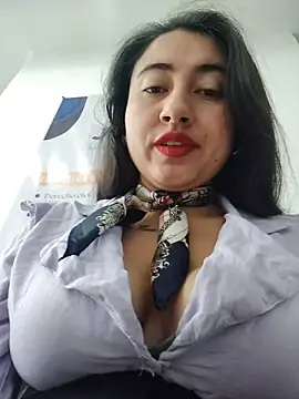 AMATISTA  16 online show from November 7, 2025, 12:38 pm