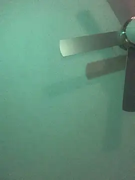 Snapshot of Triggerhappycj100 chatting on October 24, 2025, 4:20 am Triggerhappycj100 online show from October 24, 2025, 4:20 am