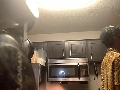 Triggerhappycj100 online show from November 23, 2025, 8:30 pm