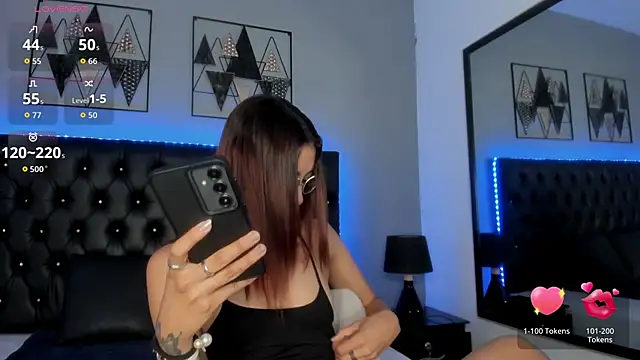 Ebonysweet   online show from October 27, 2025, 7:40 pm