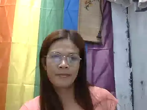 juicycum069 online show from May 2, 2026, 11:54 pm