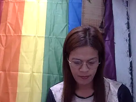 juicycum069 online show from May 3, 2026, 8:04 pm