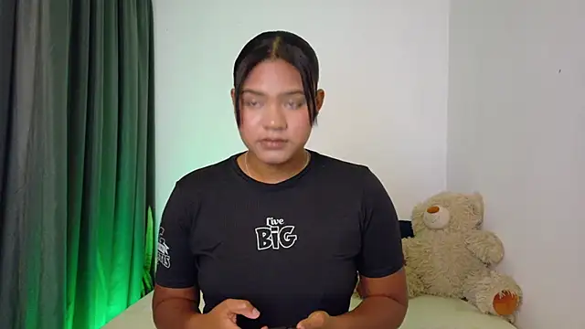 nudesketch1 online show from September 14, 2025, 4:39 pm