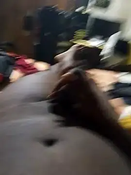 Snapshot of Pogga666 chatting on October 7, 2025, 3:31 pm Pogga666 online show from October 7, 2025, 3:31 pm