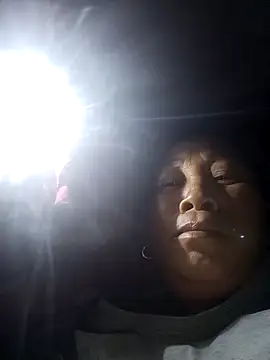 Snapshot of Mamapm20 chatting on September 9, 2025, 2:44 am Mamapm20 online show from September 9, 2025, 2:44 am