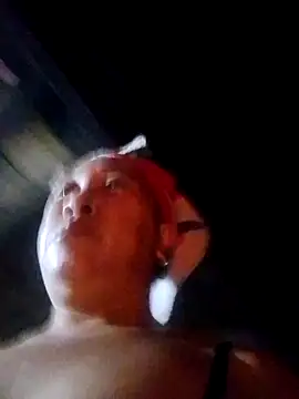 Snapshot of Mamapm20 chatting on October 5, 2025, 12:25 pm Mamapm20 online show from October 5, 2025, 12:25 pm