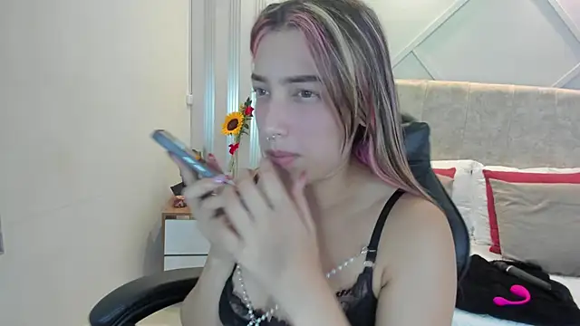 nami sweet  online show from September 19, 2025, 2:35 am