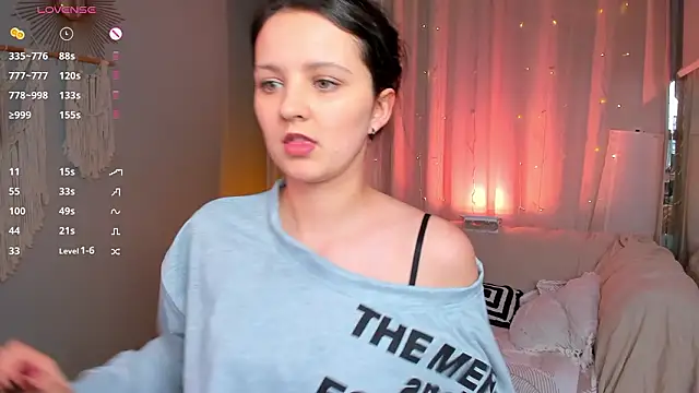 LilLisa online show from March 15, 2026, 11:49 am