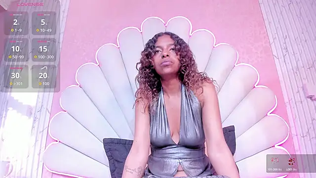 Snapshot of MisRoos chatting on October 30, 2025, 4:30 pm MisRoos online show from October 30, 2025, 4:30 pm