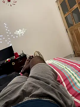 Snapshot of bigDick_000610 chatting on October 19, 2025, 3:23 pm bigDick 000610 online show from October 19, 2025, 3:23 pm