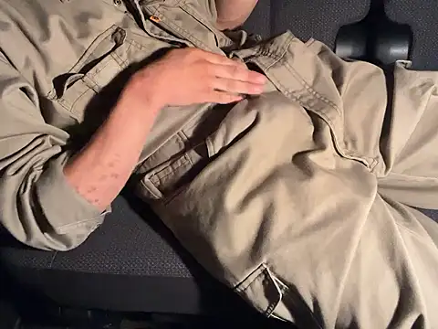 Snapshot of CAMEL1913 chatting on September 12, 2025, 5:24 pm CAMEL1913 online show from September 12, 2025, 5:24 pm