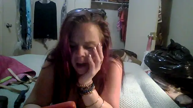 Snapshot of TWiSTYTheTwizted chatting on April 25, 2026, 4:37 pm TWiSTYTheTwizted online show from April 25, 2026, 4:37 pm