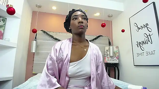 Snapshot of AlexandraCambell chatting on January 11, 2026, 11:15 am AlexandraCambell online show from January 11, 2026, 11:15 am