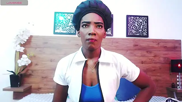 Snapshot of AlexandraCambell chatting on February 5, 2026, 8:57 pm AlexandraCambell online show from February 5, 2026, 8:57 pm