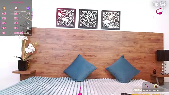 Snapshot of AlexandraCambell chatting on February 25, 2026, 7:23 pm AlexandraCambell online show from February 25, 2026, 7:23 pm