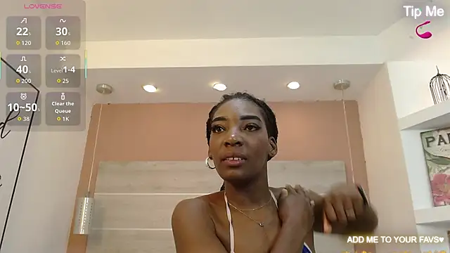 Snapshot of AlexandraCambell chatting on April 19, 2026, 8:13 am AlexandraCambell online show from April 19, 2026, 8:13 am