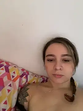 Snapshot of karla-thomsom10 chatting on November 12, 2025, 7:24 pm karla-thomsom10 online show from November 12, 2025, 7:24 pm