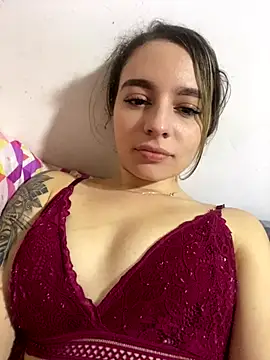 Snapshot of karla-thomsom10 chatting on December 18, 2025, 6:47 pm karla-thomsom10 online show from December 18, 2025, 6:47 pm