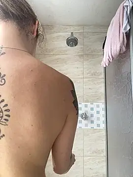 Snapshot of karla-thomsom10 chatting on January 13, 2026, 5:18 pm karla-thomsom10 online show from January 13, 2026, 5:18 pm