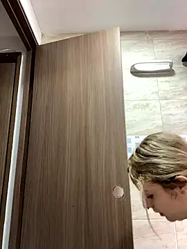 Snapshot of karla-thomsom10 chatting on January 14, 2026, 10:03 pm karla-thomsom10 online show from January 14, 2026, 10:03 pm