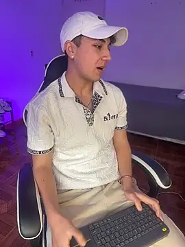 Casper   kyy online show from November 29, 2025, 6:44 pm