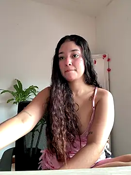 lana rousse01 online show from September 19, 2025, 9:15 pm