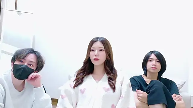 Reto-sama online show from November 9, 2025, 1:09 pm