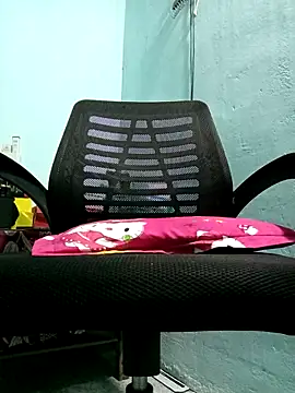 Minety473 online show from October 12, 2025, 1:26 am