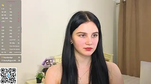 Snapshot of EnricaElis chatting on November 27, 2025, 8:11 pm EnricaElis online show from November 27, 2025, 8:11 pm