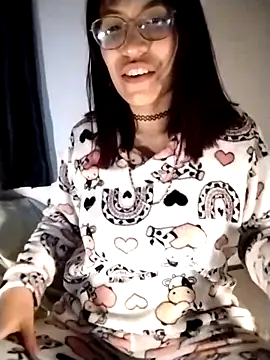 Katyuskka love online show from November 1, 2025, 4:14 am