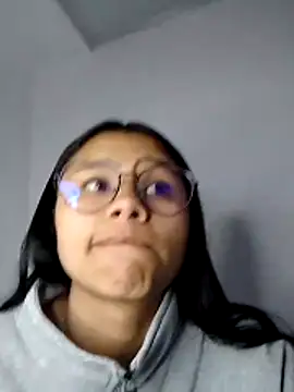 Snapshot of SofieLove_01 chatting on February 6, 2026, 8:07 am SofieLove 01 online show from February 6, 2026, 8:07 am