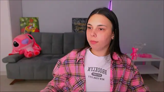 queenofthesense  online show from September 23, 2025, 4:32 pm