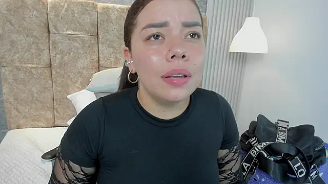 leilapons online show from September 23, 2025, 4:54 pm